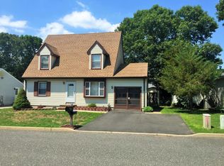 1908 Oak Dale Rd, Toms River, NJ 08753