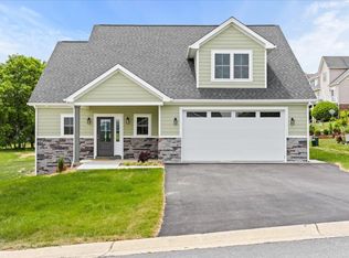 13 Avonwoods Dr, Staunton, VA 24401