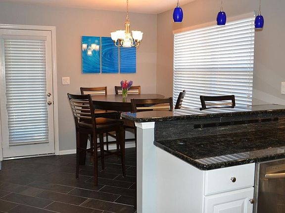 5th image of 257 Sherbrooke Dr