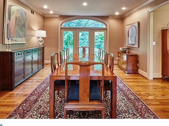 5th image of 22 Brendle Ln