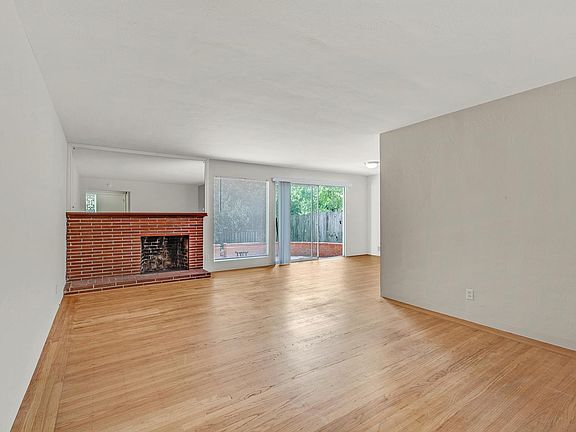 5th image of 1681 Donner Ave