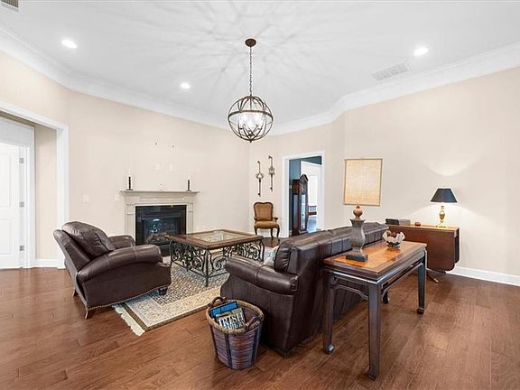 5th image of 3457 Locust Cove Rd SW