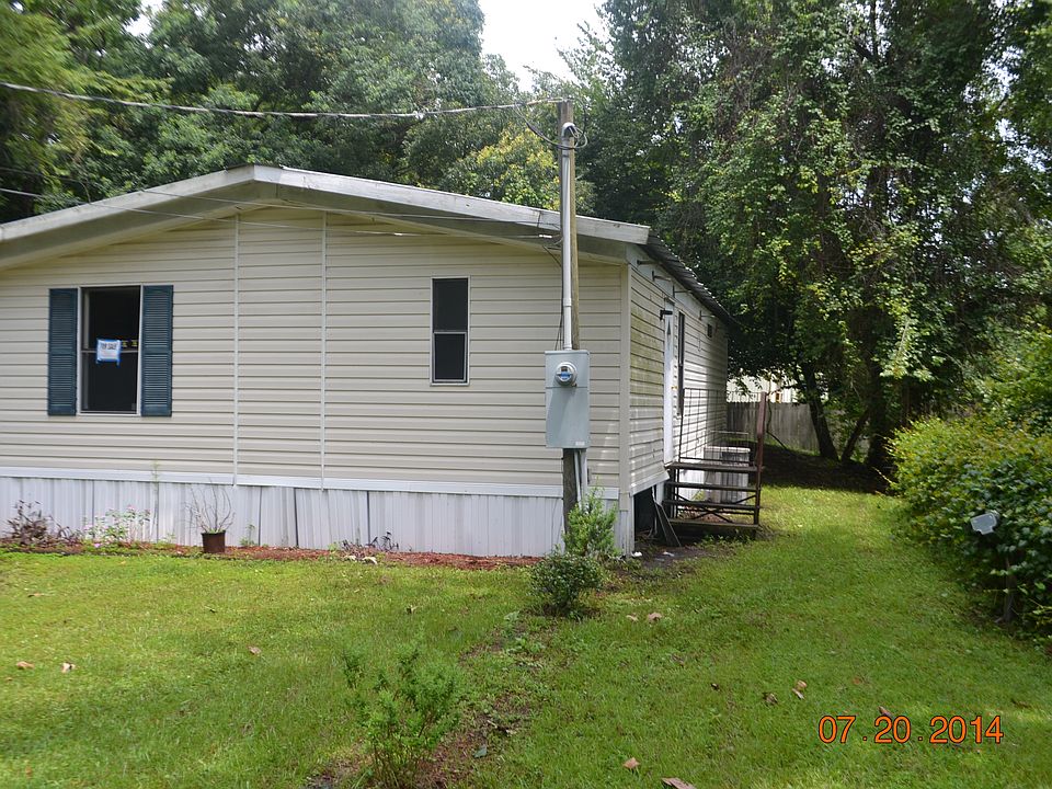 1st image of 824 W 5th St