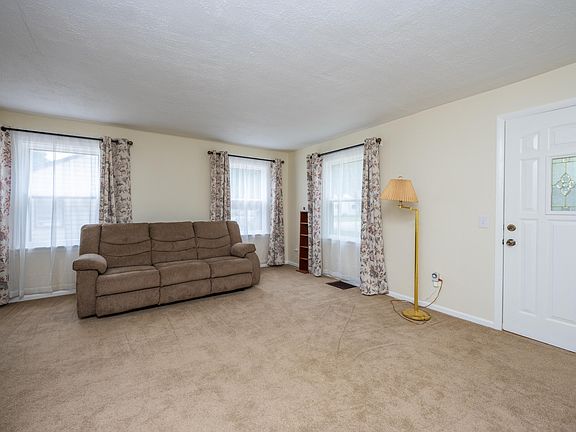 4th image of 1643 Lyola Ct