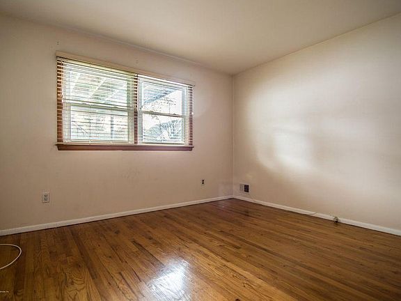 3rd image of 160 Nippon Ave #1FL