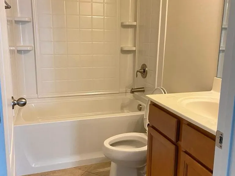 500 Lena Cir — Photo 11