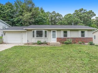 2101 Holliday Dr SW, Wyoming, MI 49519