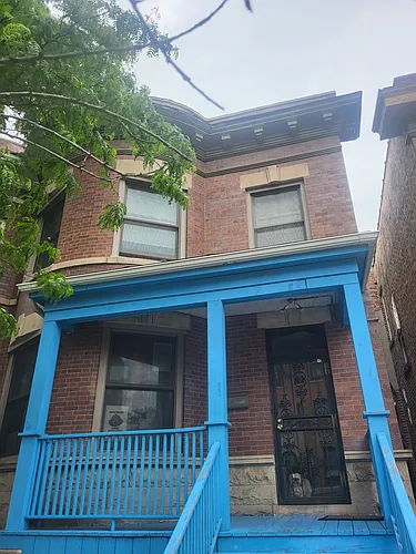 5403 S Maryland Ave Photo 1