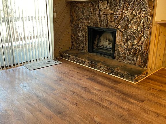 3rd image of 929 Southwood Blvd #1