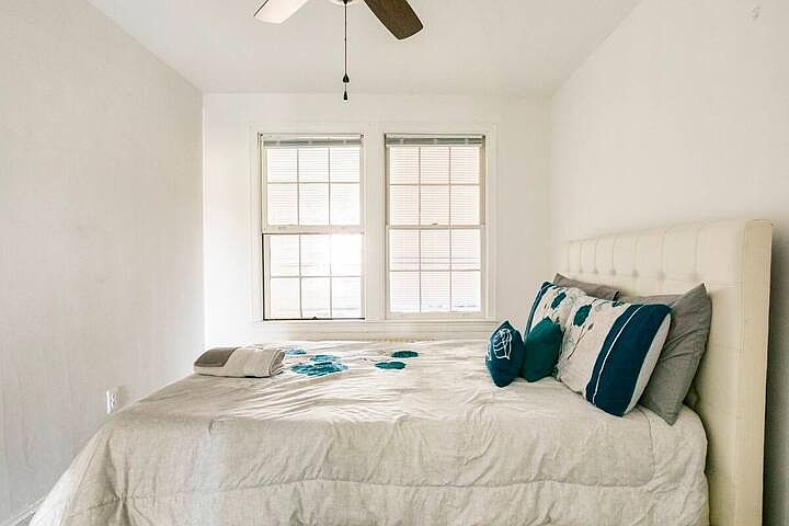 1st image of 1629 Fairlawn Ave SE APT 2
