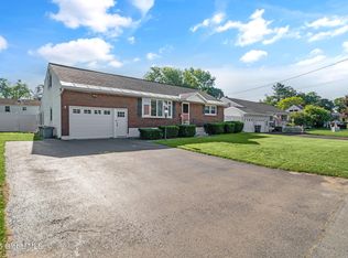 954 Obrien Ave, Schenectady, NY 12303