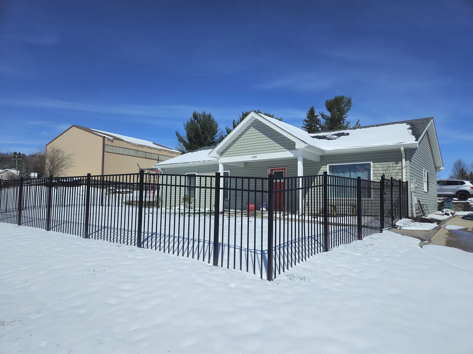 3 bed, 1288 sqft, $2,200 — Photo 1