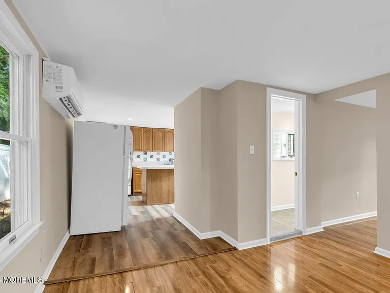 18 Maple Ave #B — Photo 7