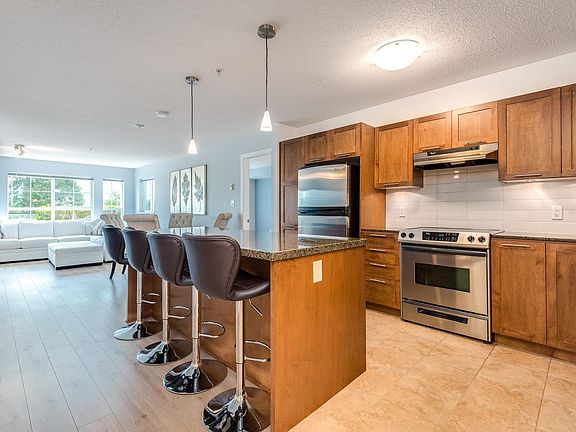 5th image of 19673 Meadow Gardens Way #129