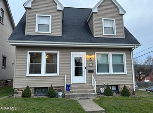 602 N 8th Ave, Altoona, PA 16601