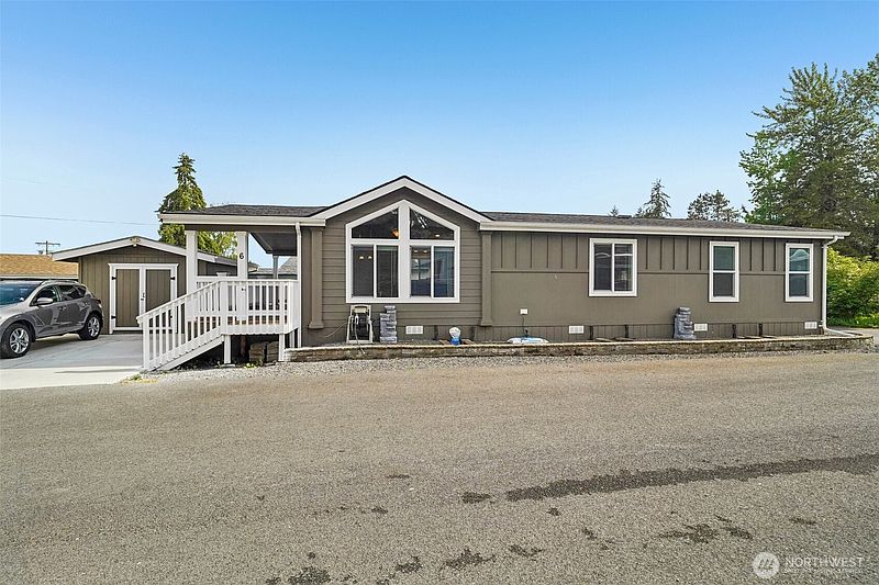 3rd image of 14322 Admiralty Way #6