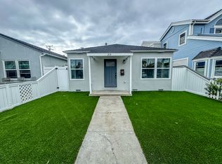 215 4th St, Seal Beach, CA 90740