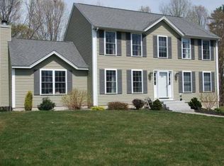 55 Pleasant St, Epping, NH 03042