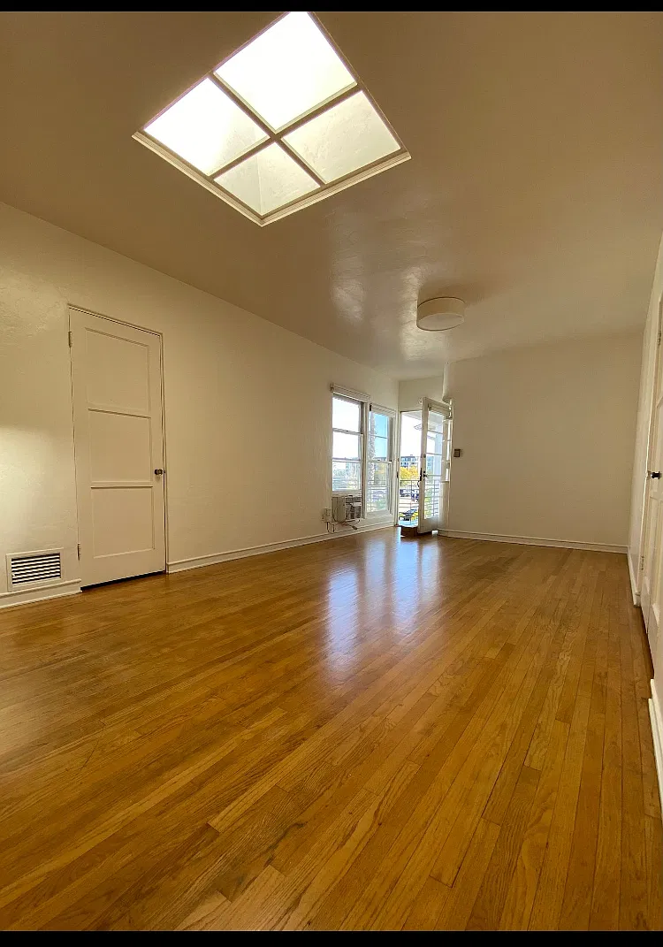 4304 Campus Avenue — Photo 3