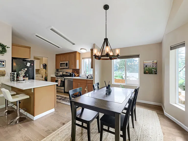 23332 E Echo Lake Rd — Photo 36