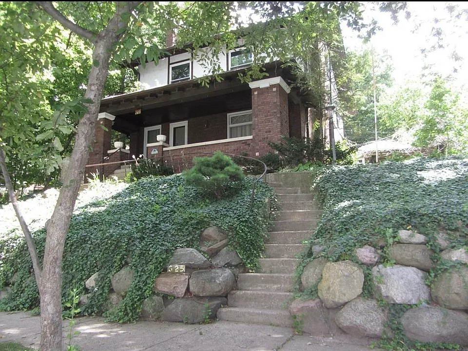 325 Perrin Ave #1