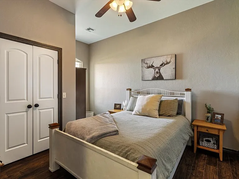 8398 SW Sun Valley Dr — Photo 25