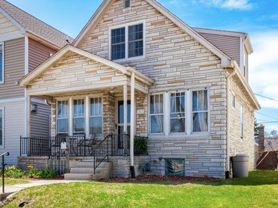 2465 S 62nd St, West Allis, WI, 53219