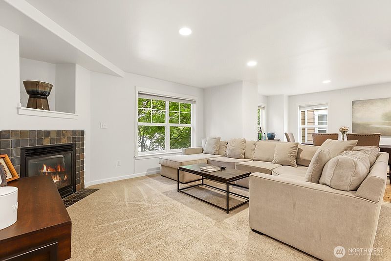 3rd image of 17520 12th Avenue NE #B