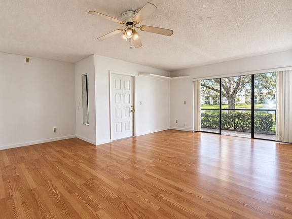 5th image of 1516 S Pine Ridge Cir #1516