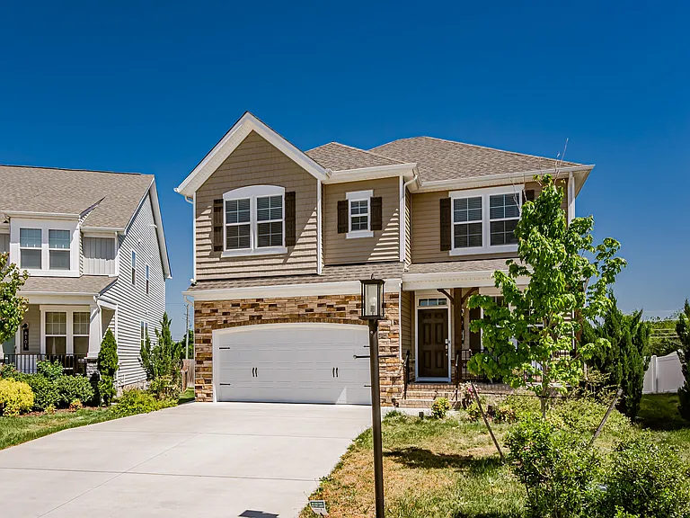 8105 Lyman Ct — Photo 36