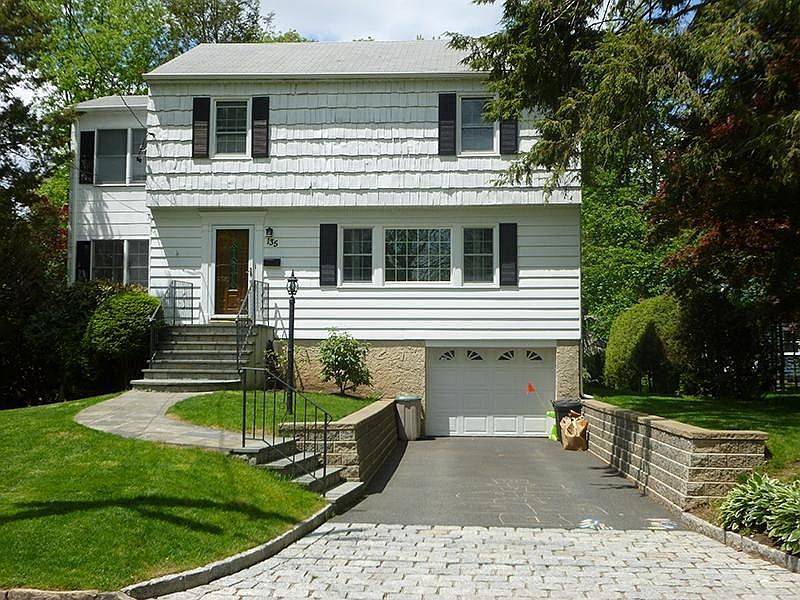 Sunny Renovated Edgewood Colonial