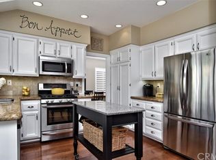 511 S Sunnyhill Way, Anaheim, CA 92808