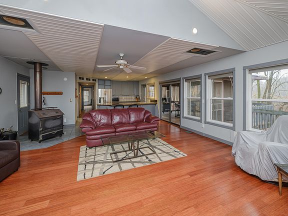 5th image of 22431 Paulson Rd