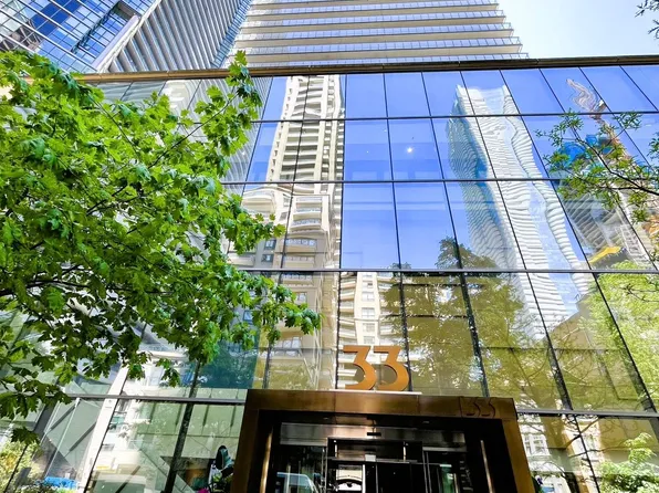 33 Charles St E Unit 4401, Toronto, ON M4Y 0A2