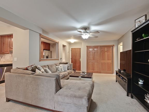 4th image of 2315 E Olive St APT 1H
