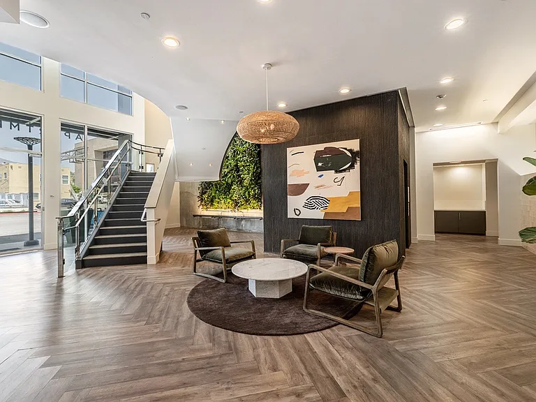 Entry Area | Brio Apartments | Apartment in Glendale, CA