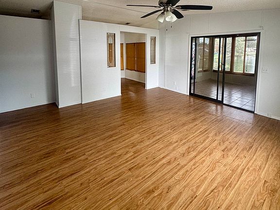 5th image of 3206 Lake Kerry Dr