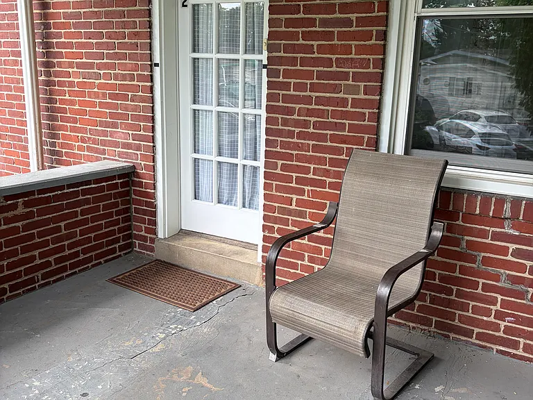 2401 High St #2 — Photo 2
