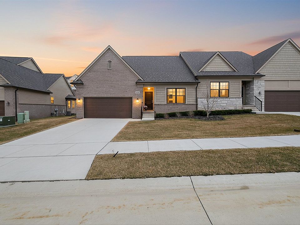 1st image of 660 Brookstone Dr