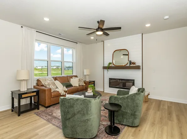 1357 Meadow Rose Pl, Waukee, IA 50263
