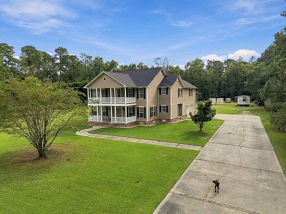 5th image of 101 Ascot Dr.