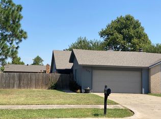 3127 Pheasant Run Rd, Norman, OK 73072