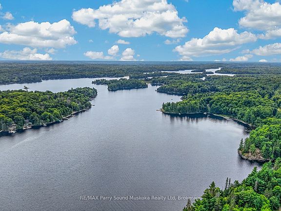 2nd image of 418 Whitestone Lake Rd