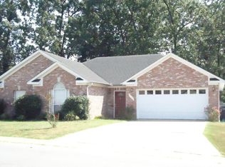 2106 Redwood Dr, Benton, AR 72015