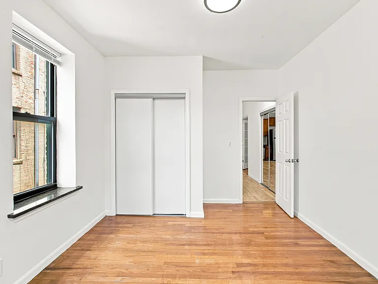 1494 Ocean Ave #3E — Photo 9