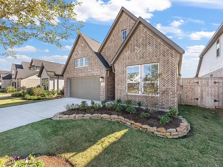 29635 Burcreek Ln — Photo 2