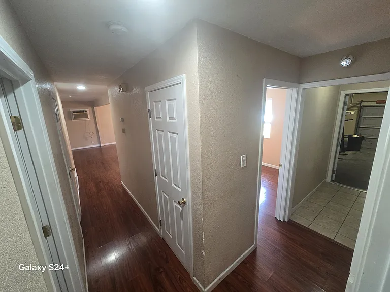 416 Blanco St — Photo 6