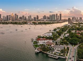 1384 S Venetian Way, Miami Beach, FL 33139