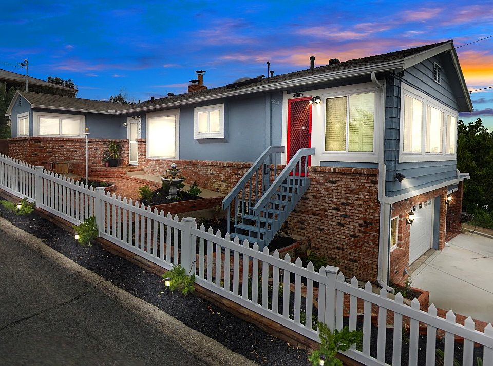 1st image of 4555 Panorama Dr