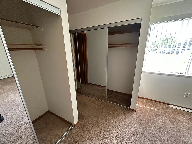2320 Woodrow Ct — Photo 49